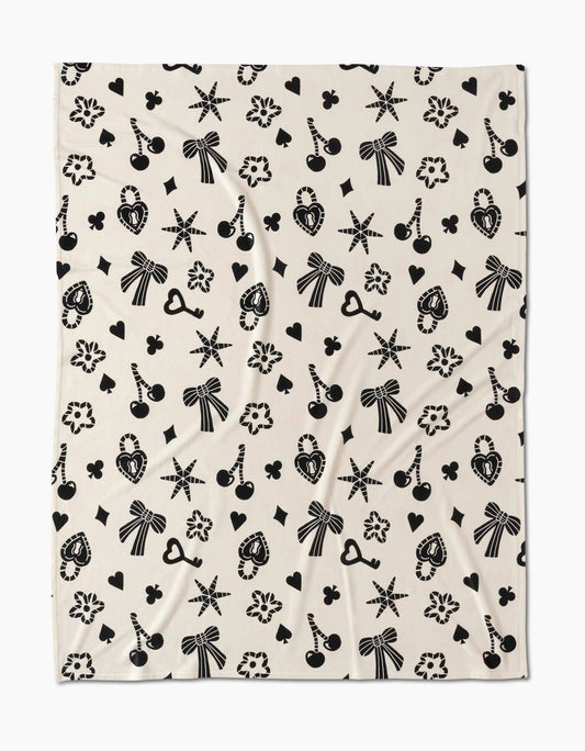 Heart Locket Medium Butter Blanket