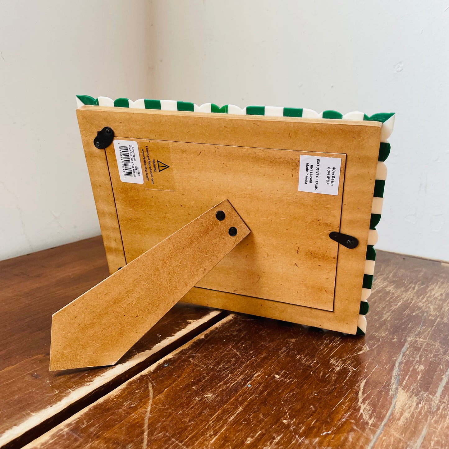 Viva Cut Edge Picture Frame