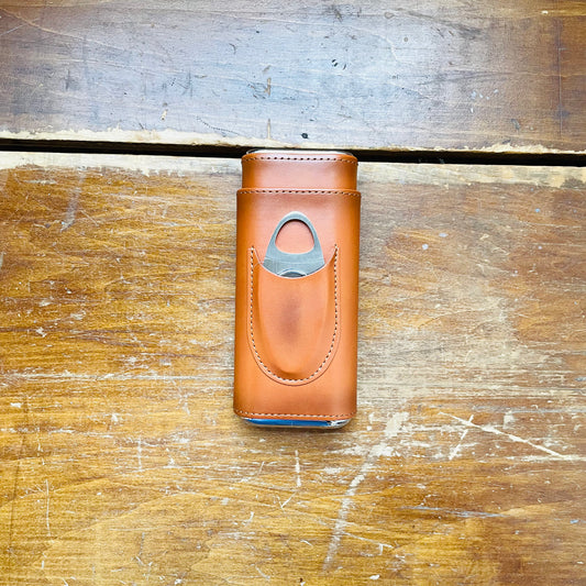Ashton 3-Cigar Leather Case with Cutter