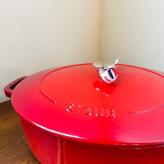 STAUB Cast Iron 6.25-qt Shallow Oval Dutch- Cherry