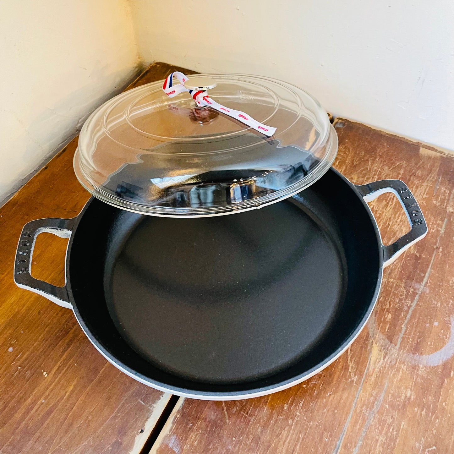 STAUB Cast Iron 3.5-qt Braiser with Glass Lid: White