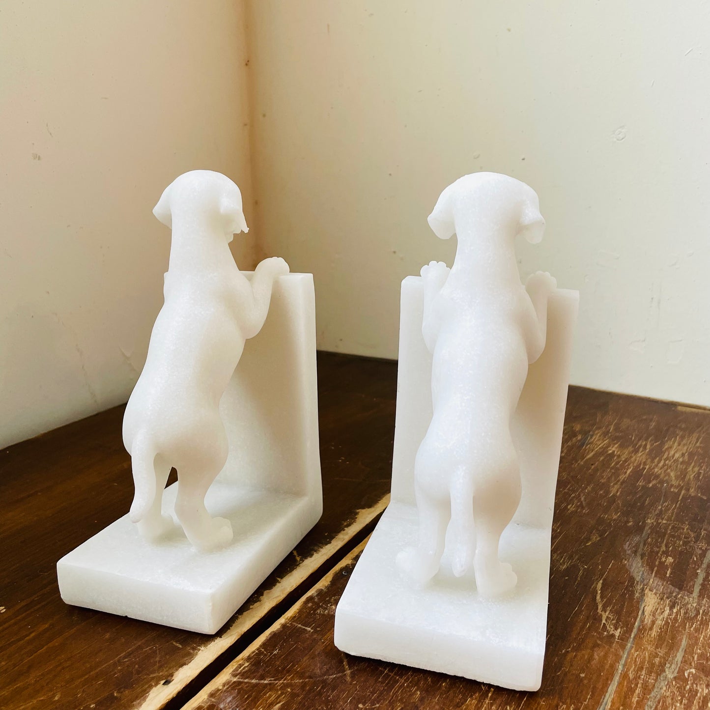 Faux Marble Playful Puppy Bookends
