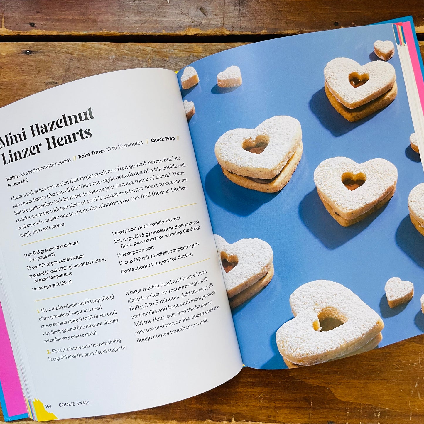 Cookie Swap!: Crowd-Pleasing Cookies That Are Easy to Make and Perfect to Share