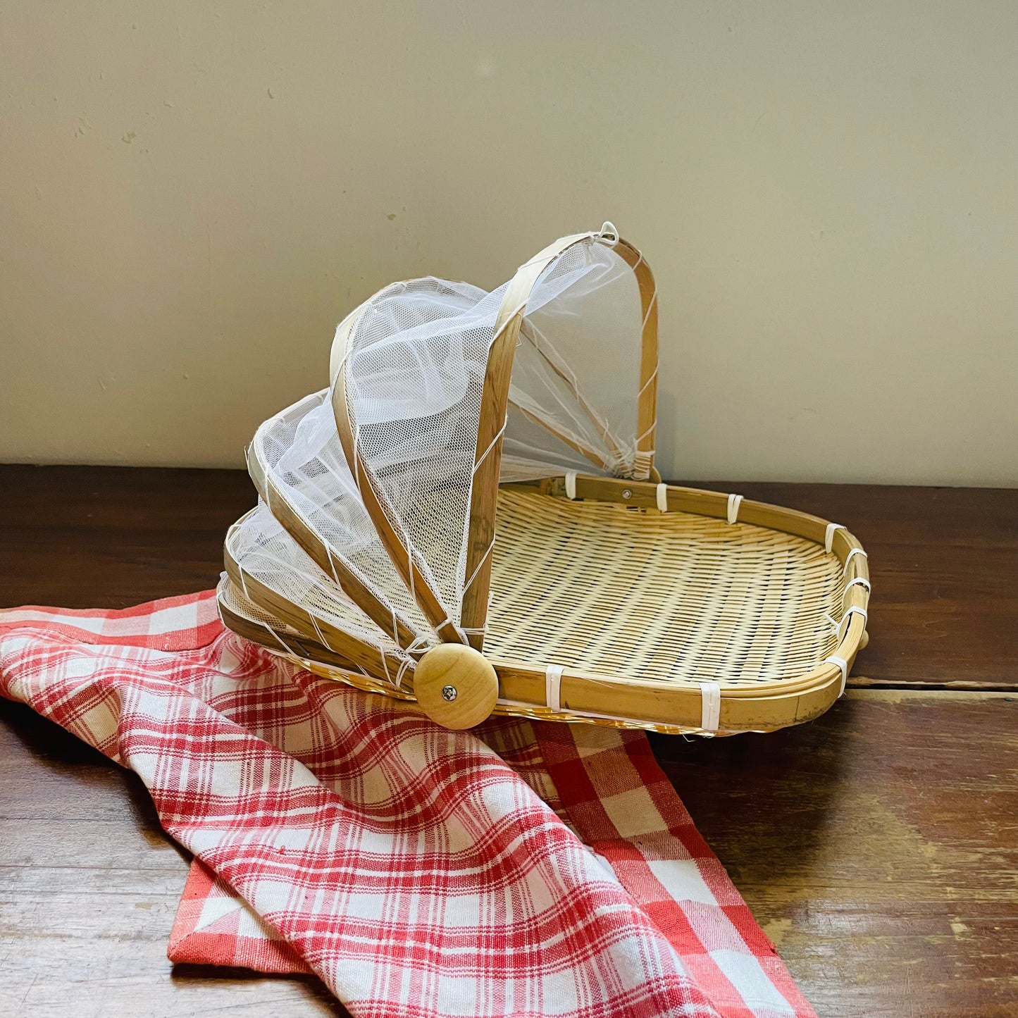 Bamboo Accordion Food Cover W/ Trays.