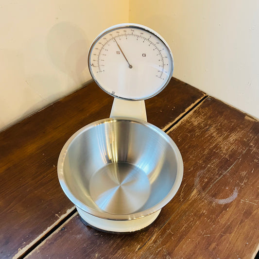 SMEG Cream Kitchen Scale