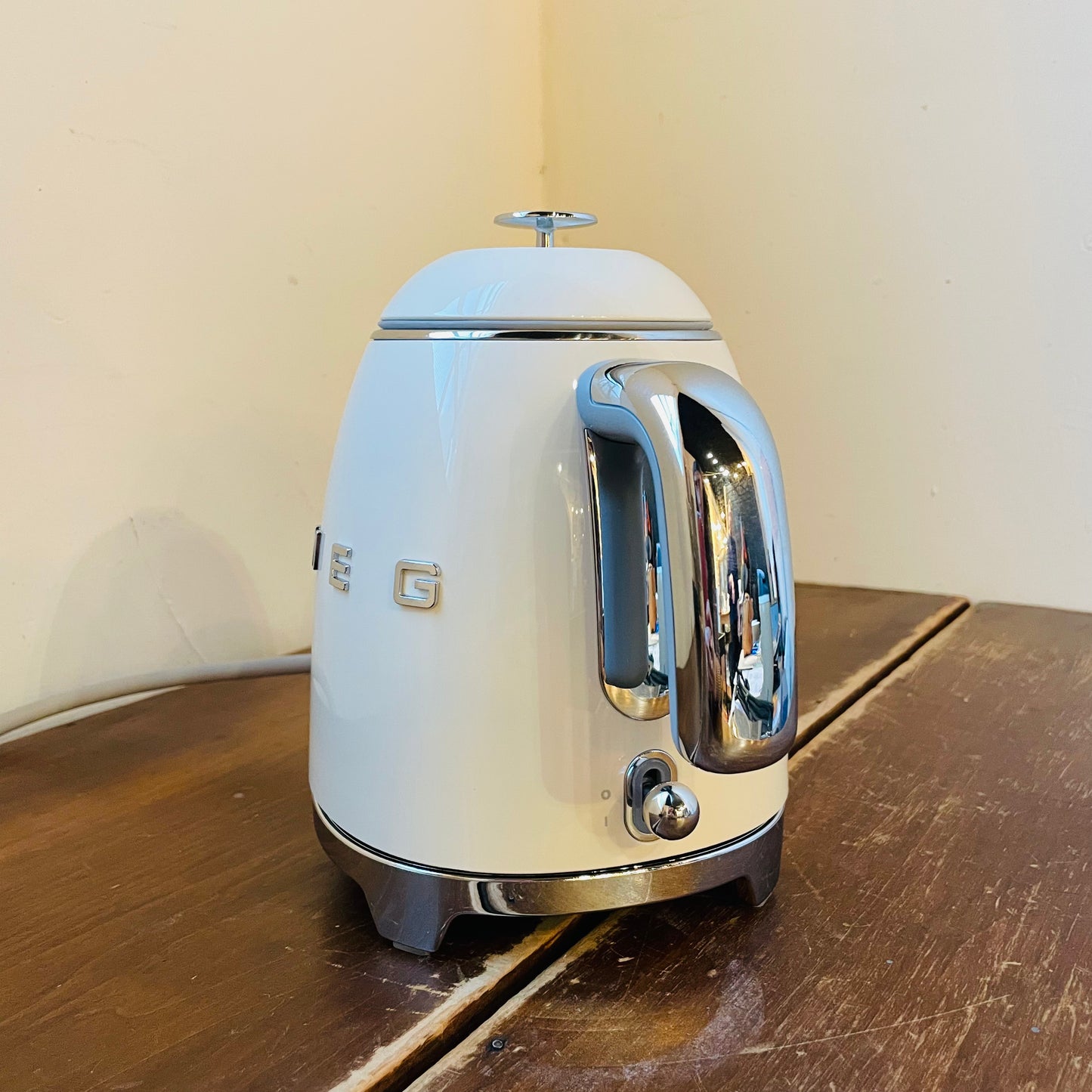 SMEG Cream Electric Kettle
