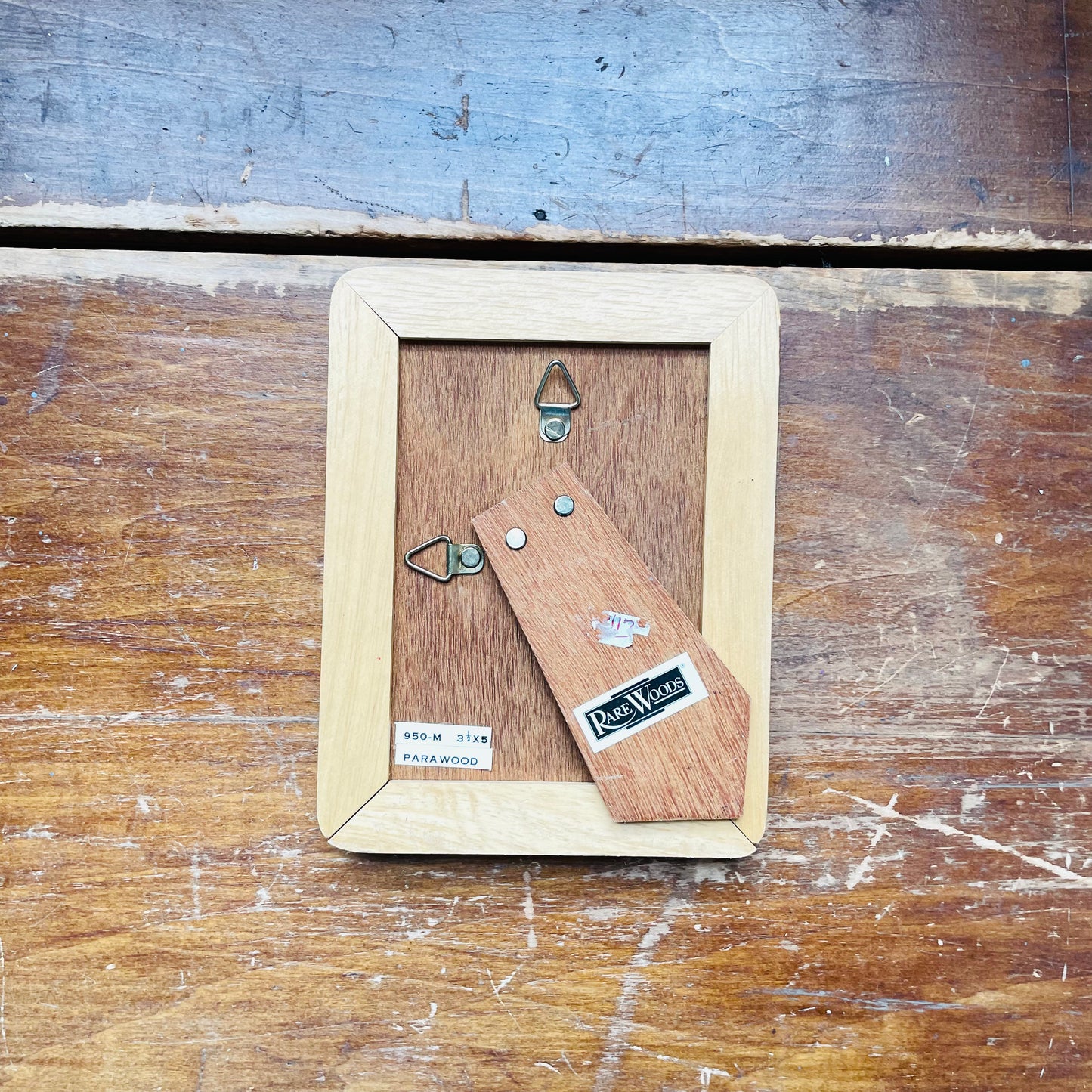 Patterned & Rounded Corner Wooden Frame- Vintage