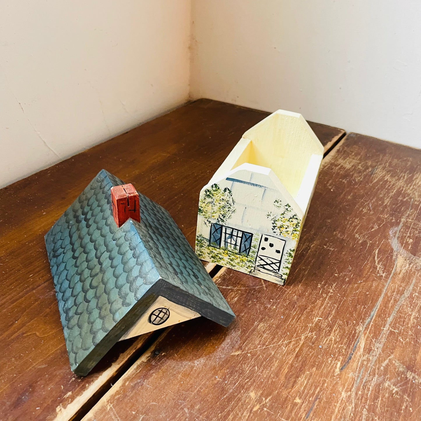 Wooden Painted House Box- Vintage