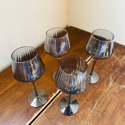 Chelsea Iridescent Optic Wine Glass