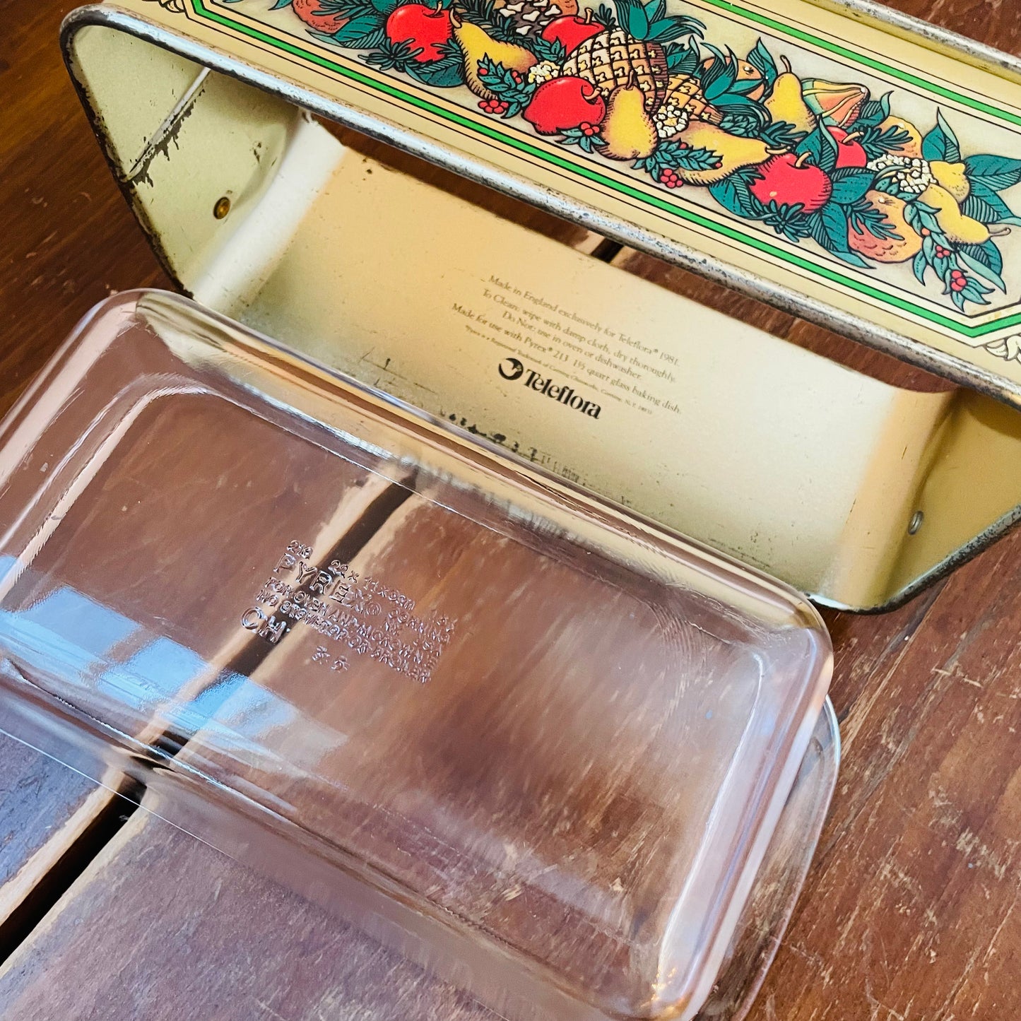 Pyrex Loaf Pan w/ Teleflora Holder- Vintage