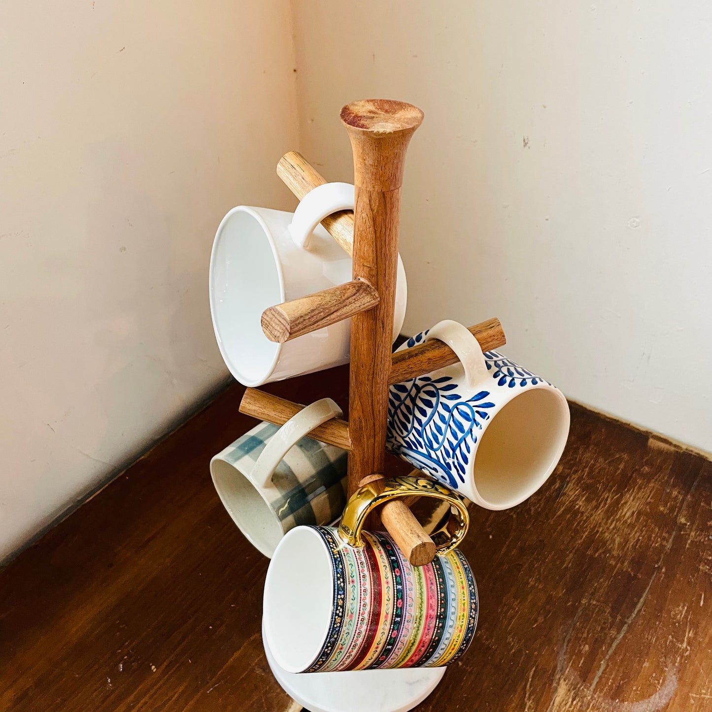 Mango Wood & Marble Mug Tree