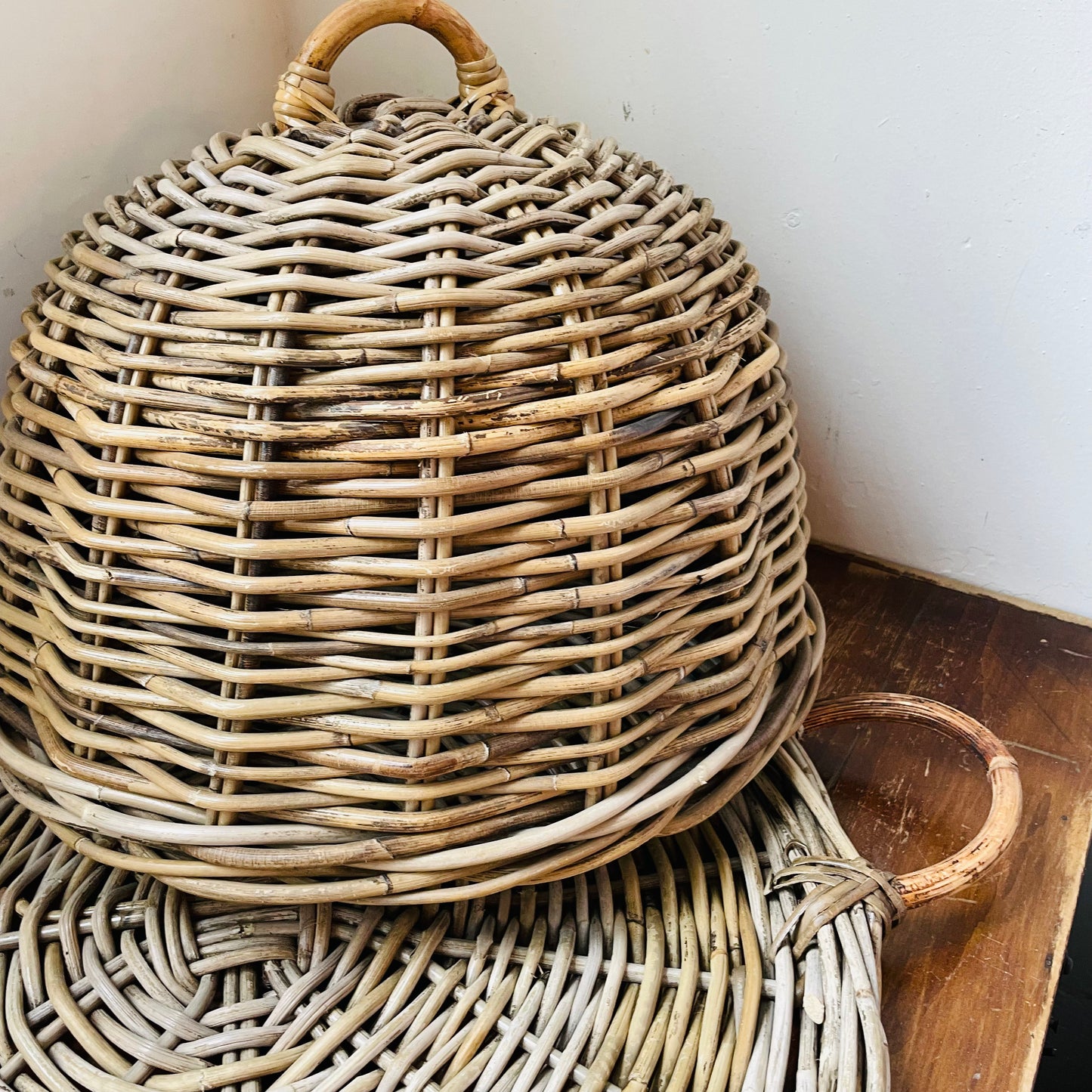 Hampton Rattan Food Cover & Tray