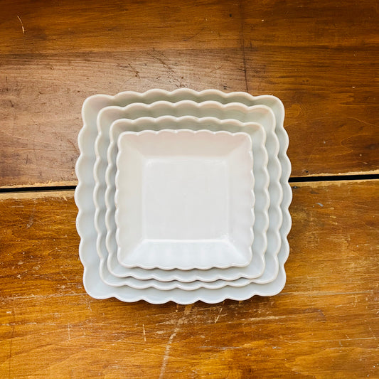 Set of 4 Scalloped Edge Serving Dishes