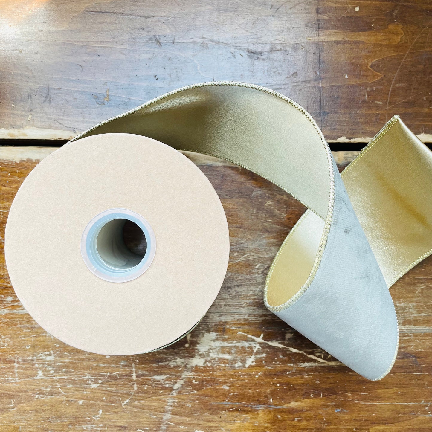 4" Reversible Velvet Wired Ribbon | Latte W/ Gold Backing