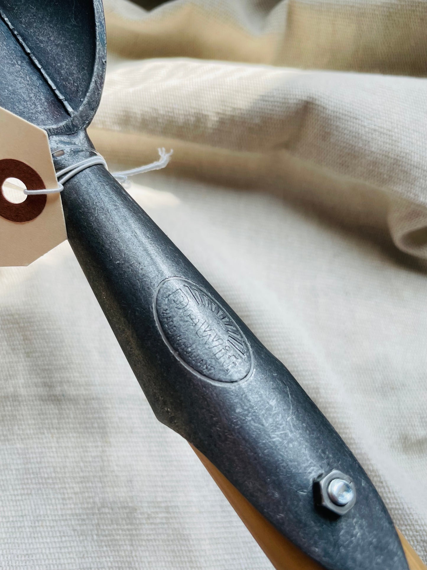 Bulb Planter Long T-Handle- DeWit Tools