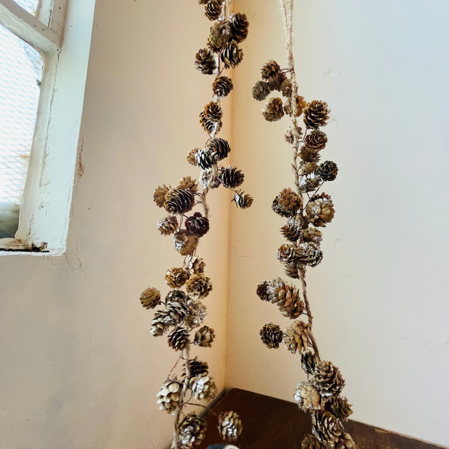 Pinecone Garland with Glitter & Jute Cord