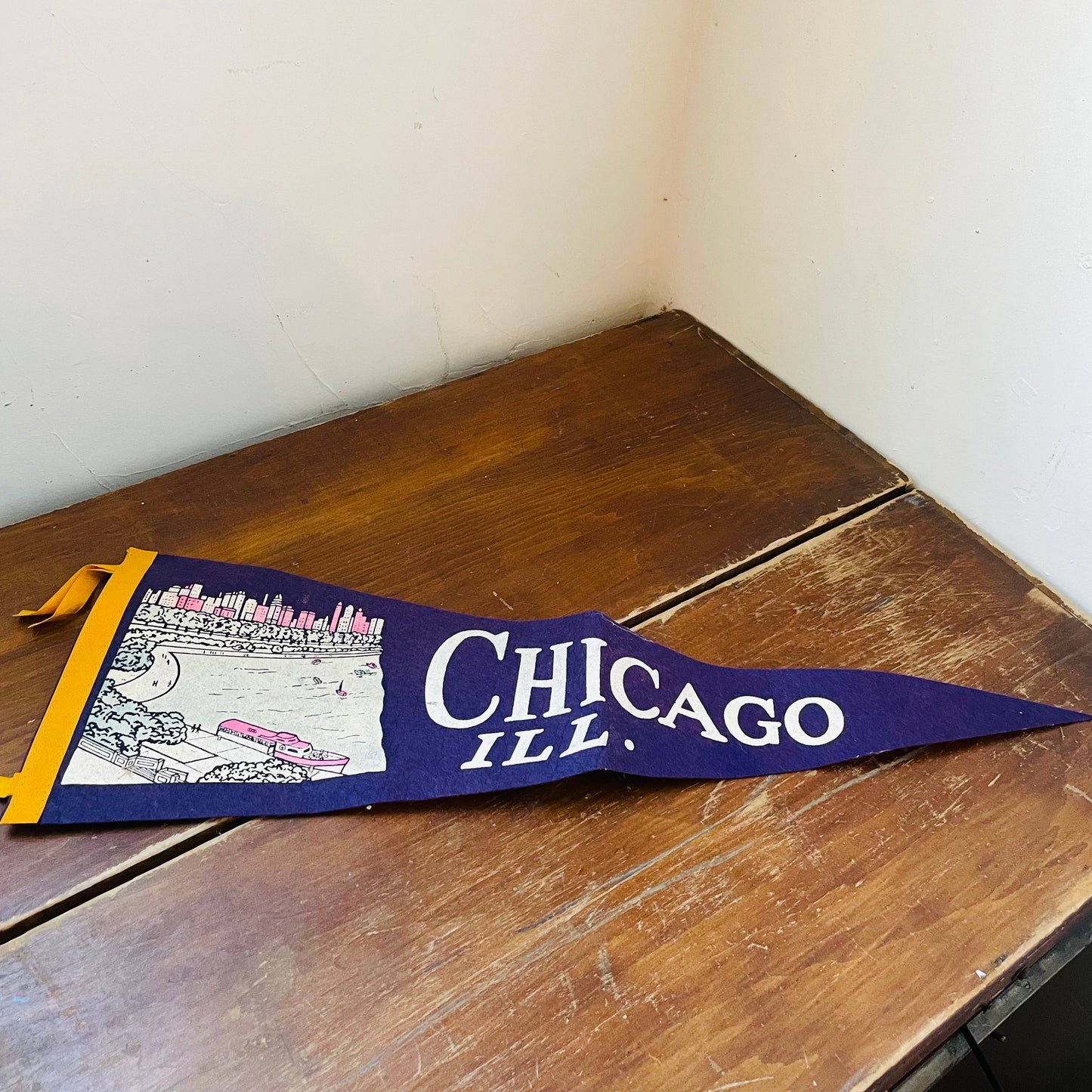 Chicago Pendant Flag- Vintage