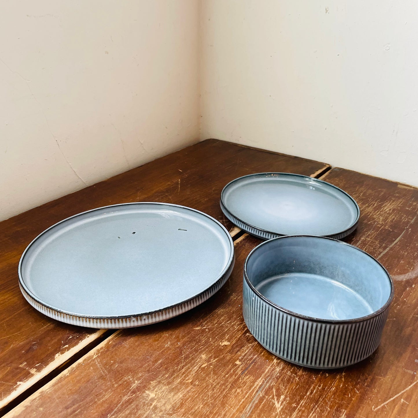 Blue Ridges Ceramic Dinner Set