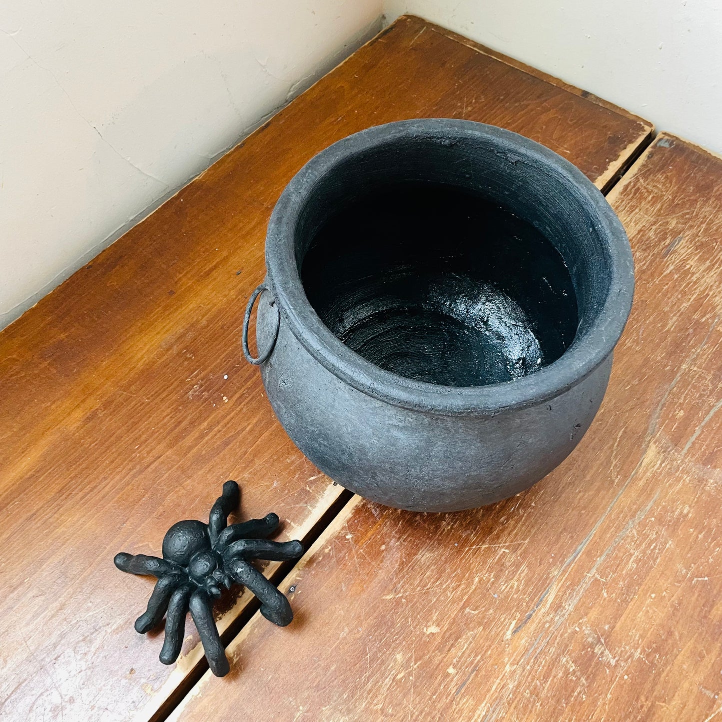 Black Terracotta Halloween Candy Cauldron with Spider