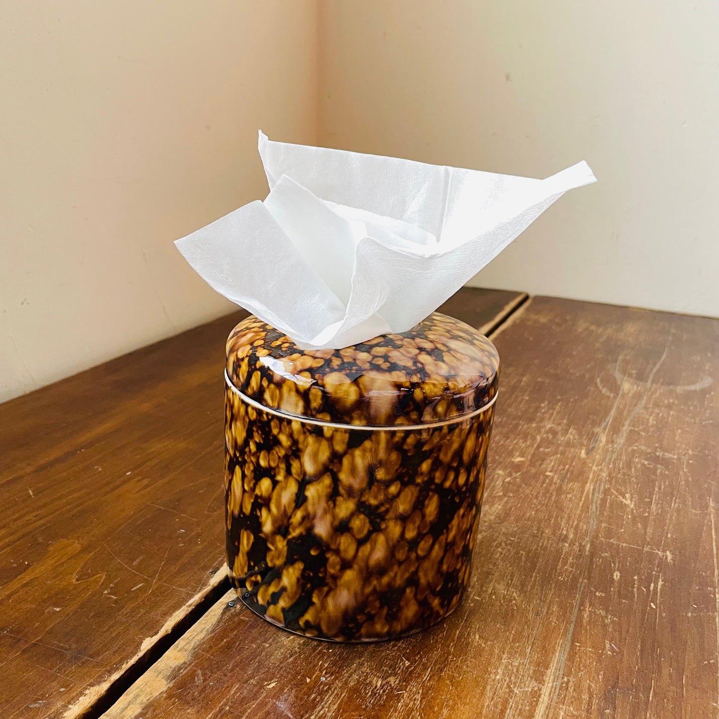 The Shellie Tissue Vessel