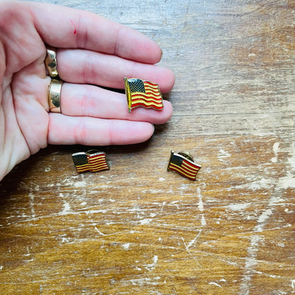 American Flag Pin- Vintage