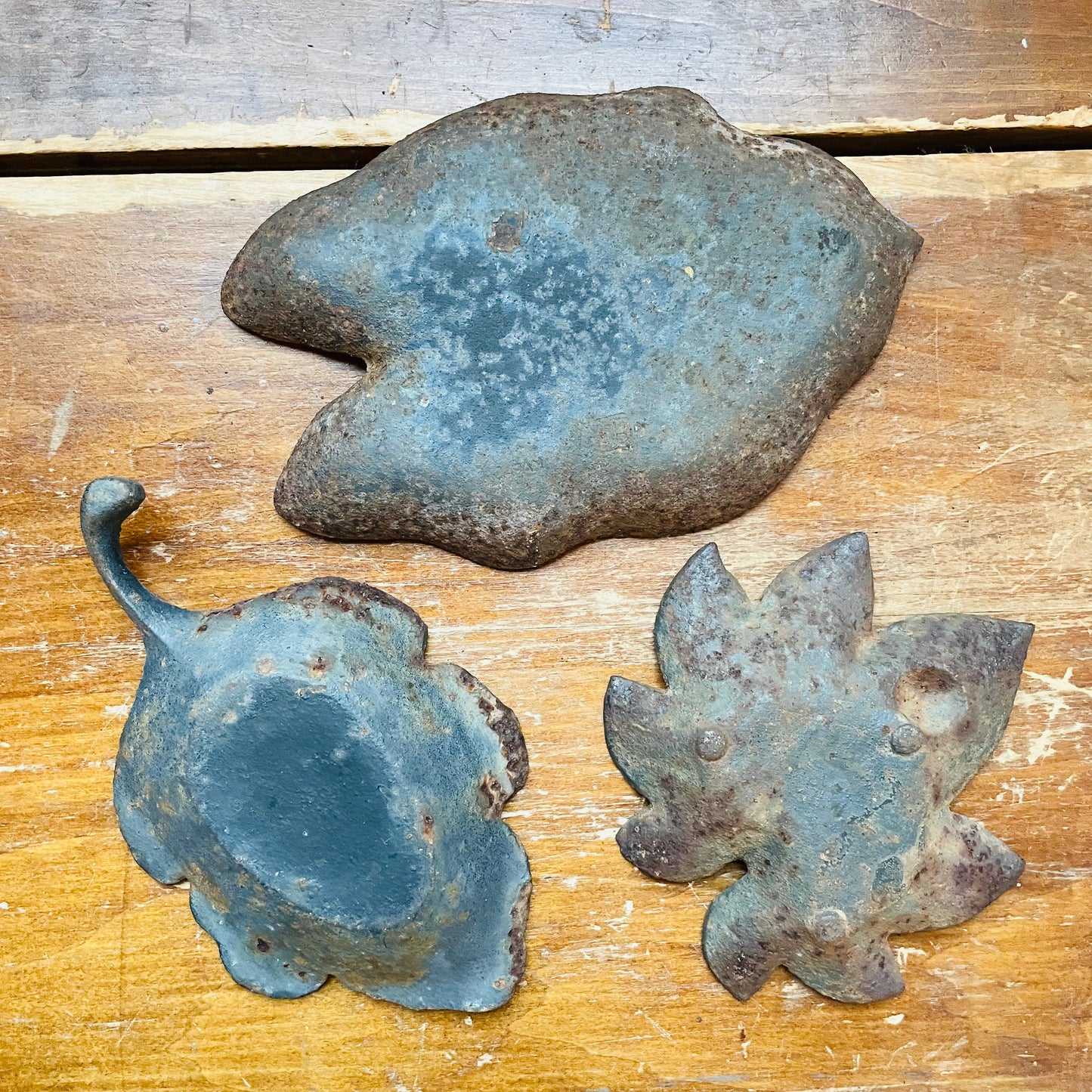 Cast Iron Leaf Trinket Tray Set of Three- Vintage