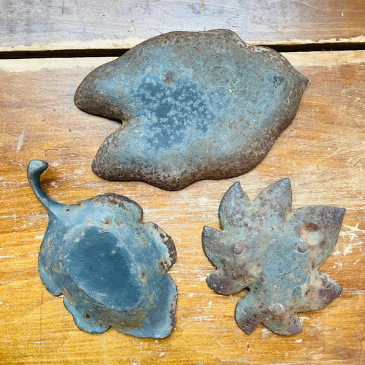 Cast Iron Leaf Trinket Tray Set of Three- Vintage
