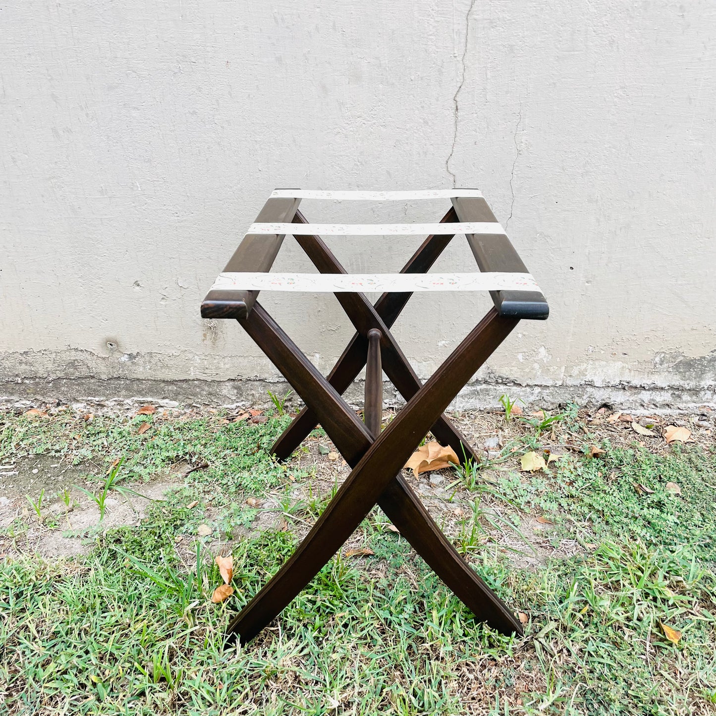 Luggage Folding Stand-Vintage