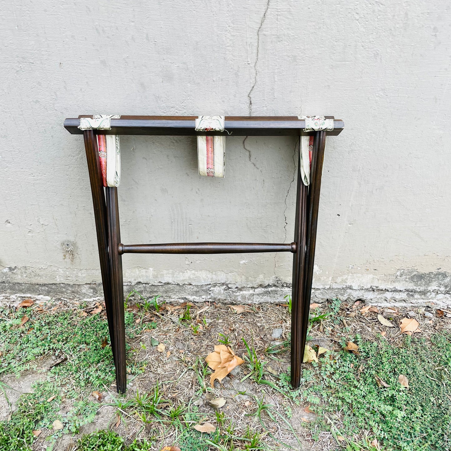 Luggage Folding Stand-Vintage