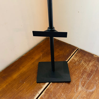 Palmera Black Metal Easel