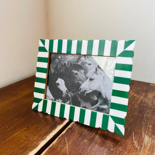 Viva Cut Edge Picture Frame