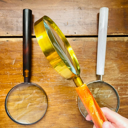 Lyra Magnifying Glass