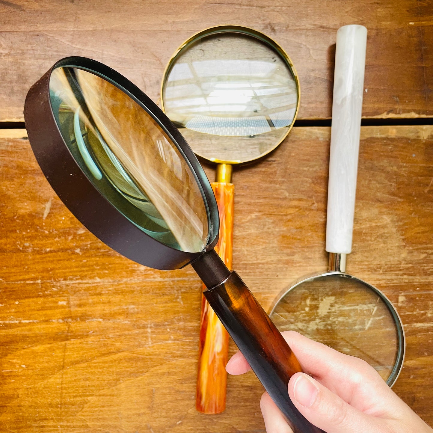 Lyra Magnifying Glass