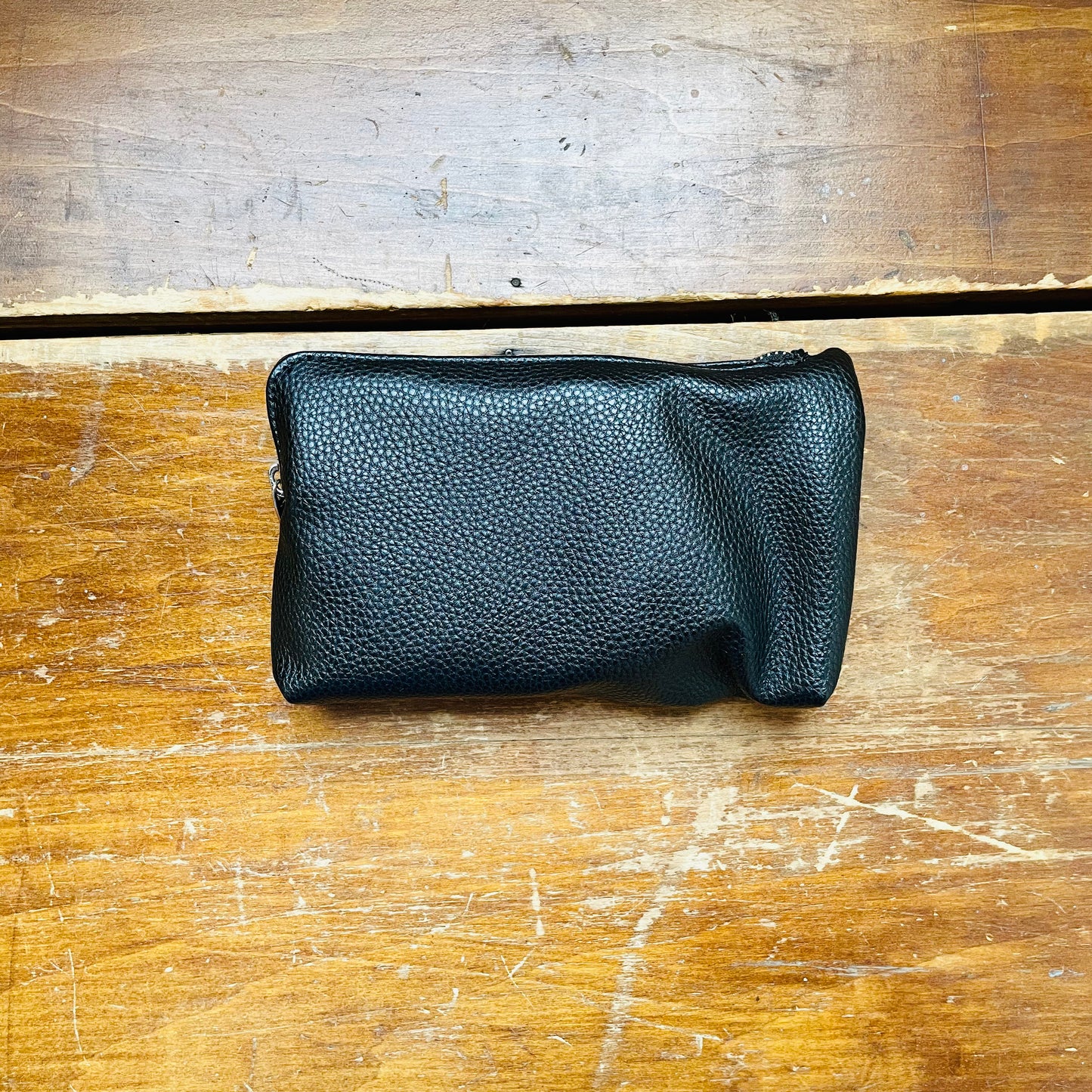 Voyager Universal 5-In-1 Charger & Adapter