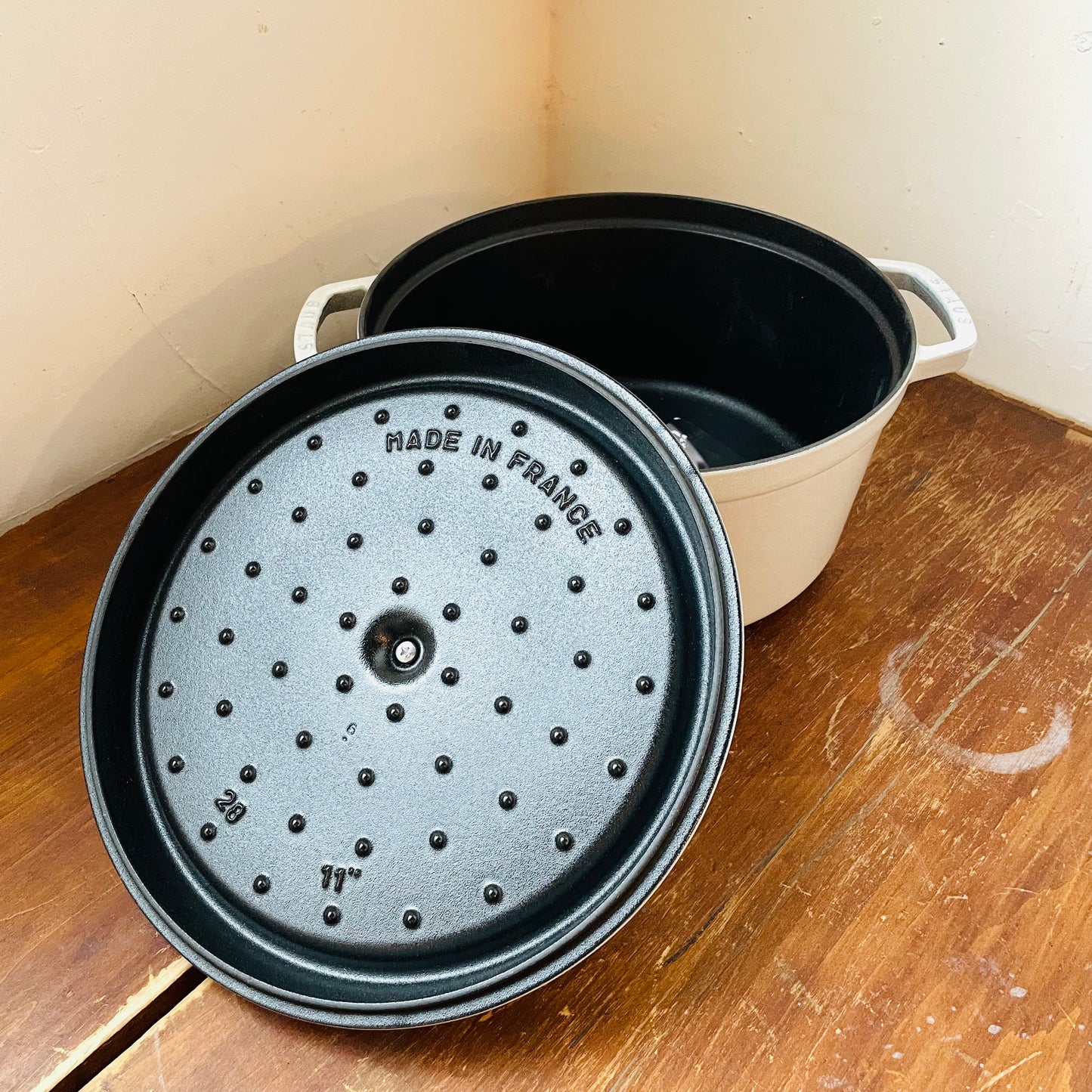 STAUB Cast Iron 7-qt Round Dutch Cocotte: White Truffle