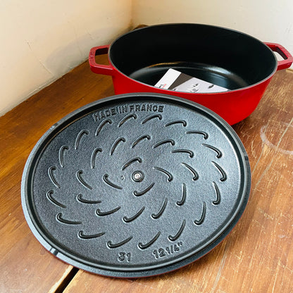 STAUB Cast Iron 6.25-qt Shallow Oval Dutch- Cherry