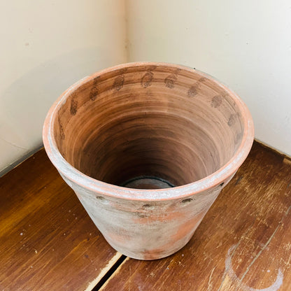 Weathered Garden Pot Medium