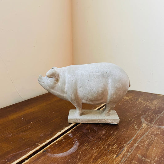 English Garden Resin Pig