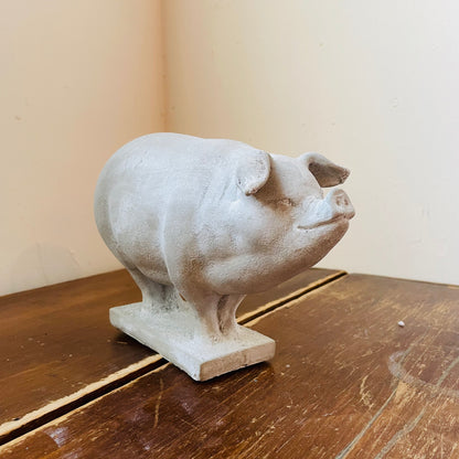 English Garden Resin Pig