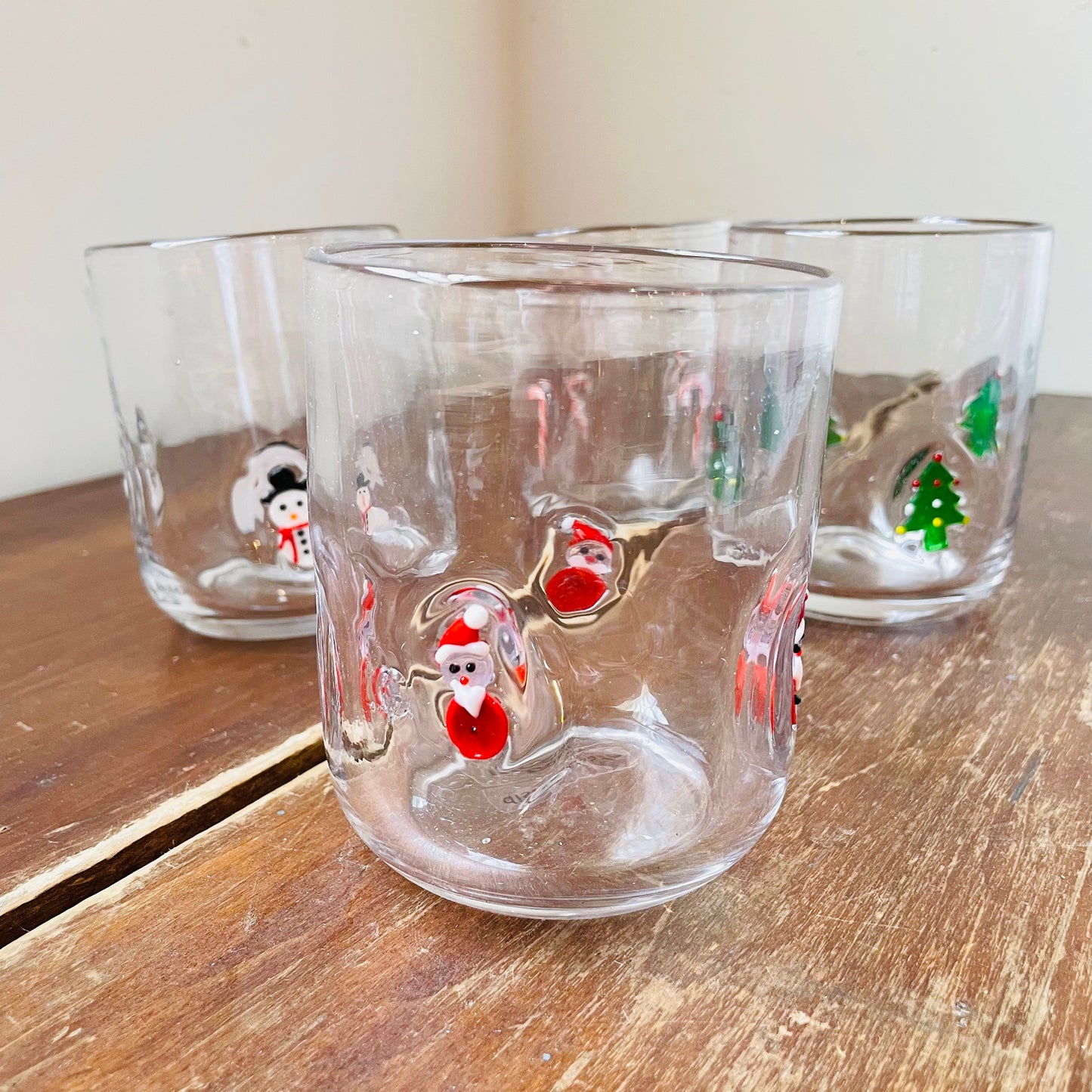 Embedded Holiday Drinking Glasses- Set of 4