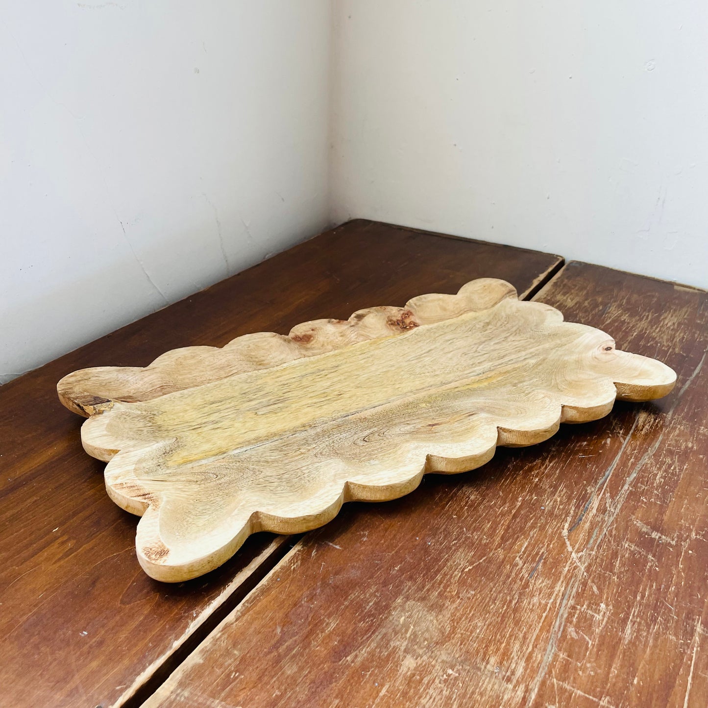 Scalloped Mango Wood Tray