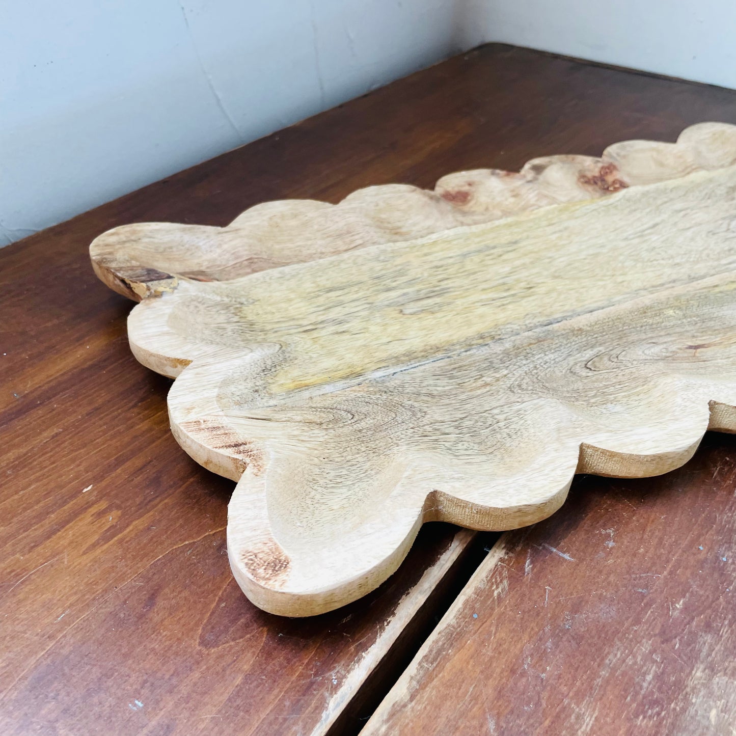 Scalloped Mango Wood Tray