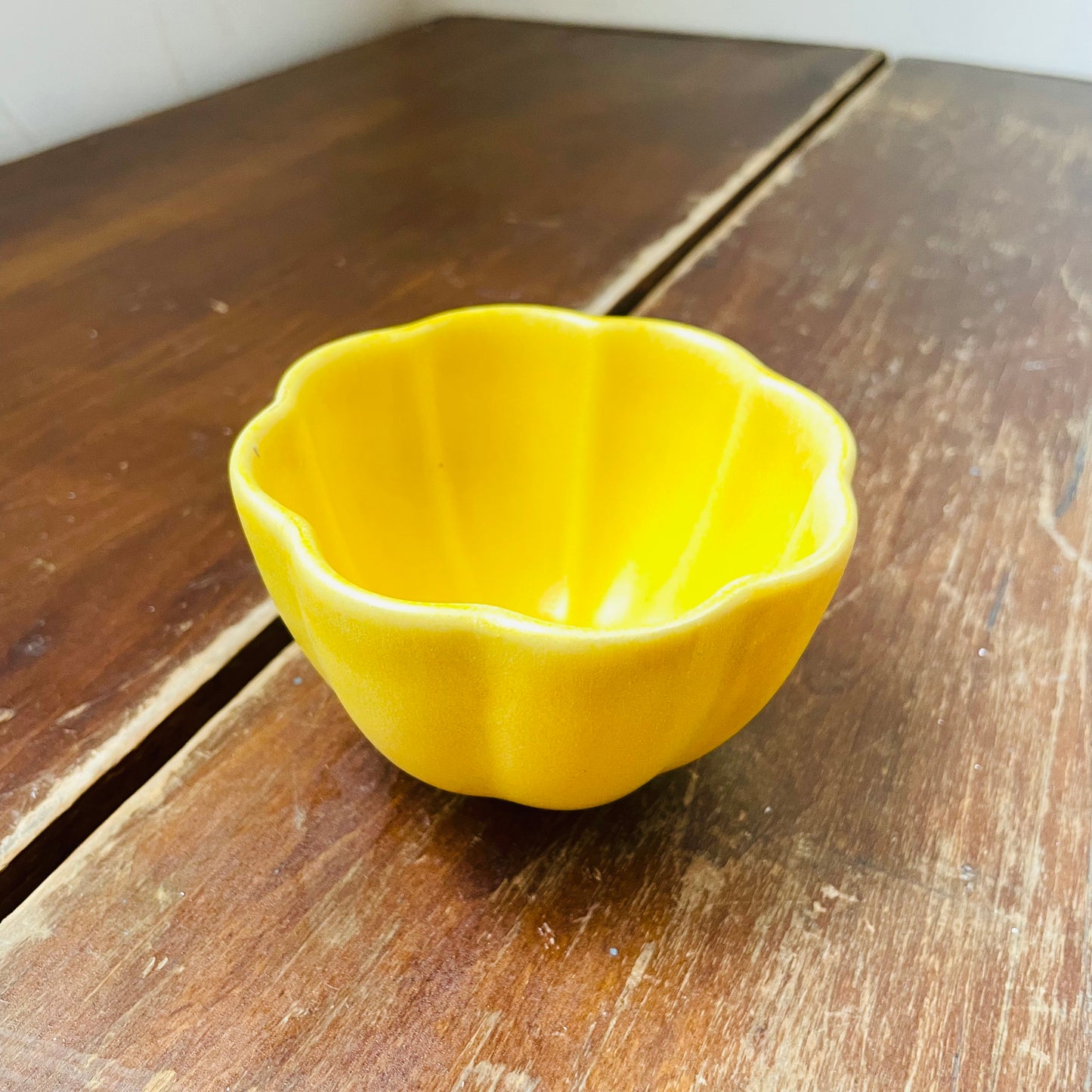 Flower Shaped Stoneware Bowl