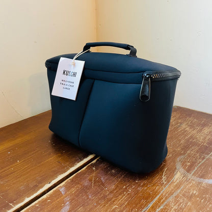 KUSSHI Neoprene Train Case