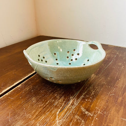 Stoneware Berry Bowl