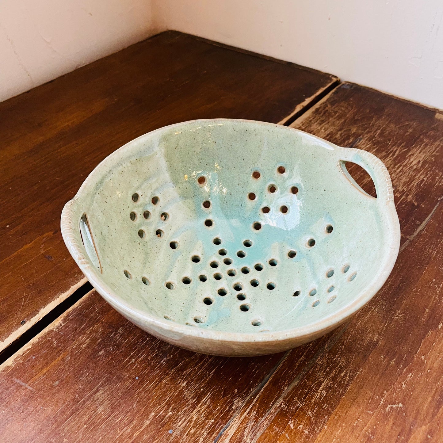 Stoneware Berry Bowl