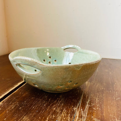 Stoneware Berry Bowl