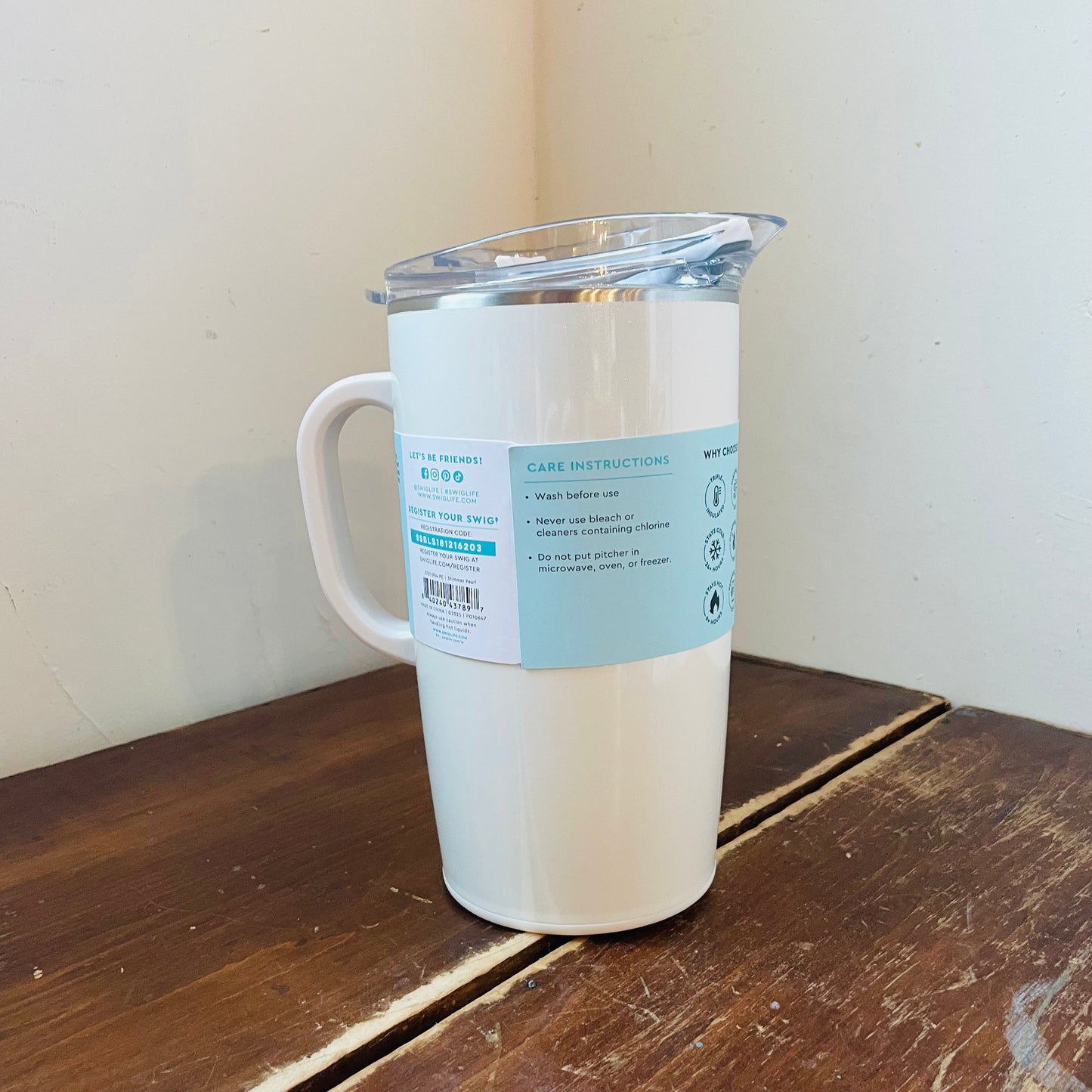 Shimmer Pearl Party Pitcher 64 oz