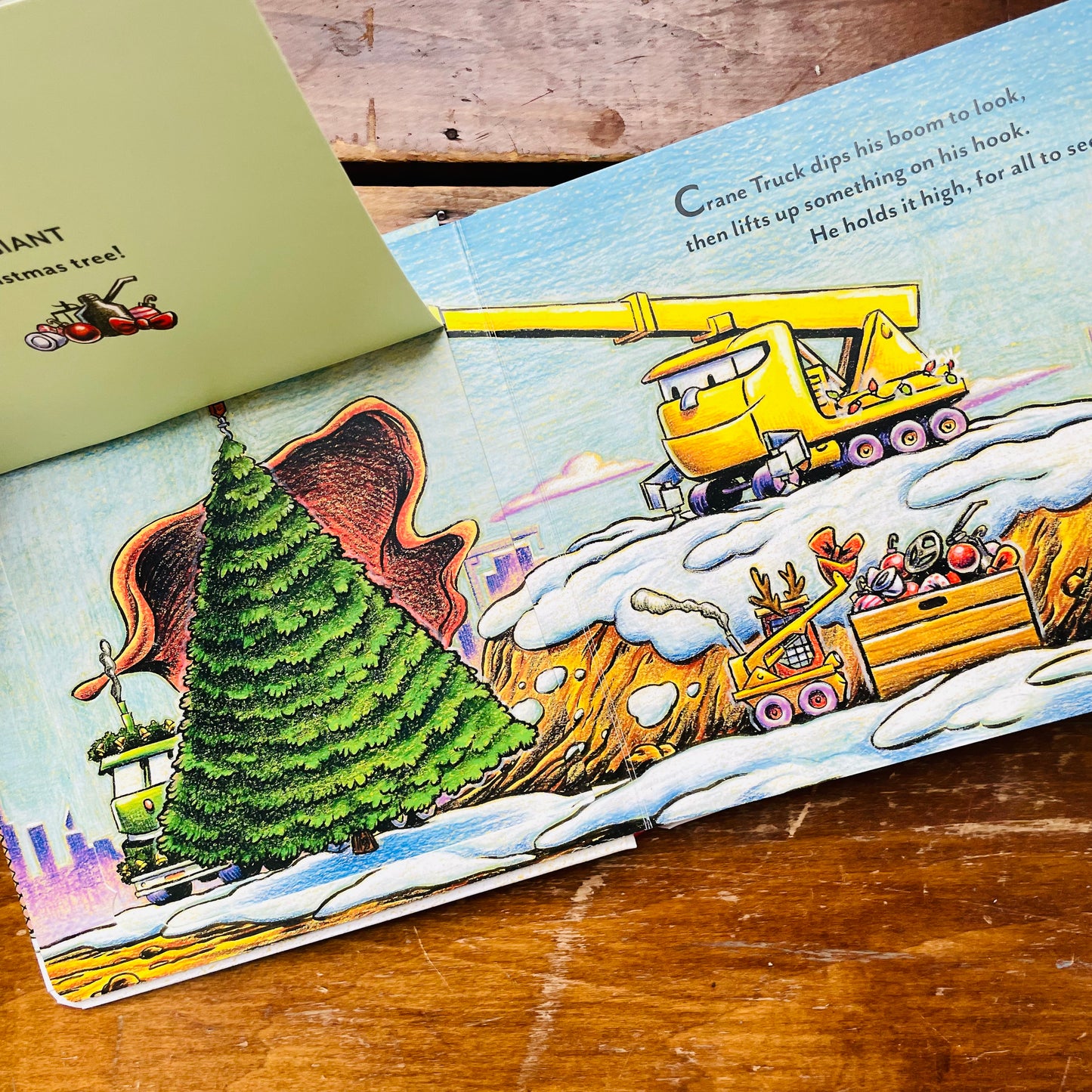 Construction Site: Merry and Bright: A Christmas Lift-the-Flap Book