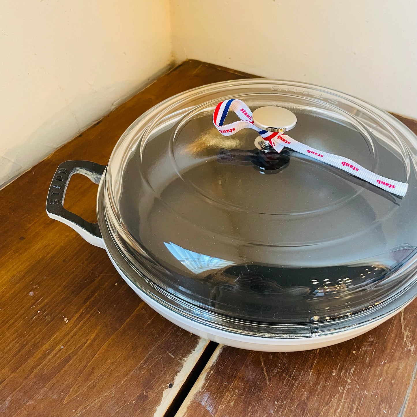 STAUB Cast Iron 3.5-qt Braiser with Glass Lid: White
